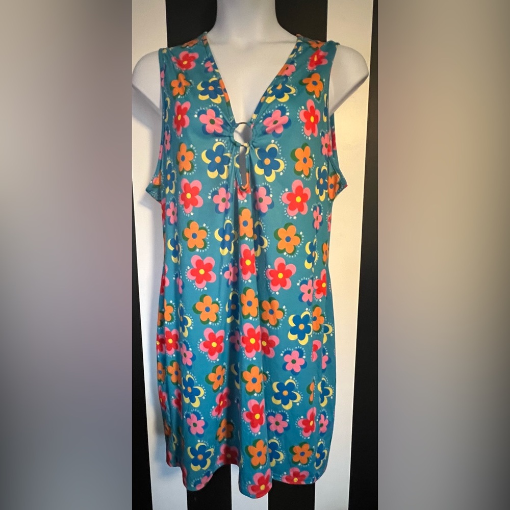 Retro Floral Print Plus Mini Dress with Ring Bust Detail; Sz US 20